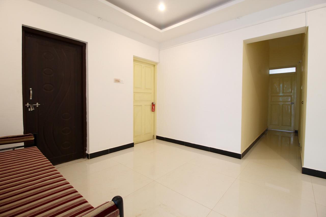 Oyo 10385 Hotel Nirmala Vilas 칸돌림 외부 사진
