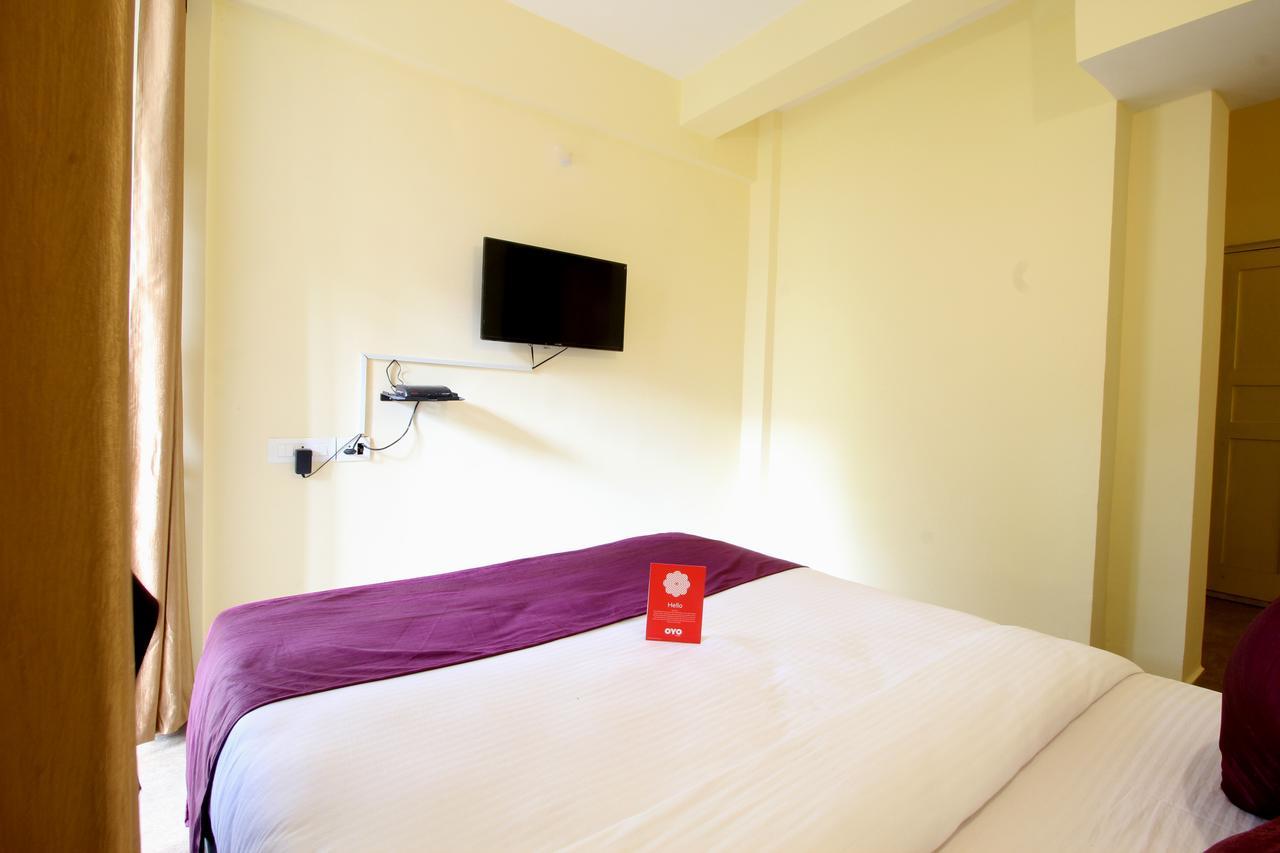 Oyo 10385 Hotel Nirmala Vilas 칸돌림 외부 사진